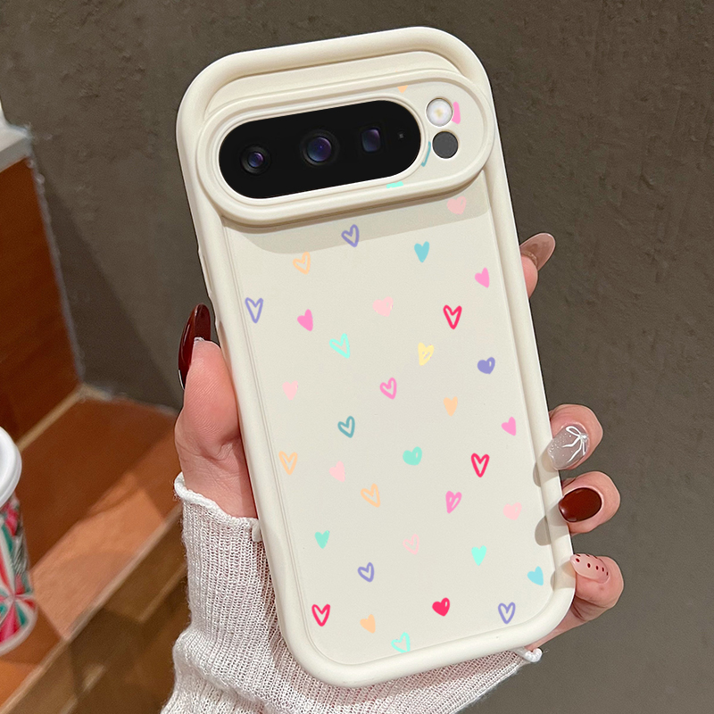 Google Pixel 9 - Renkli Küçük Kalpler Desenli Yumuşak Kılıf