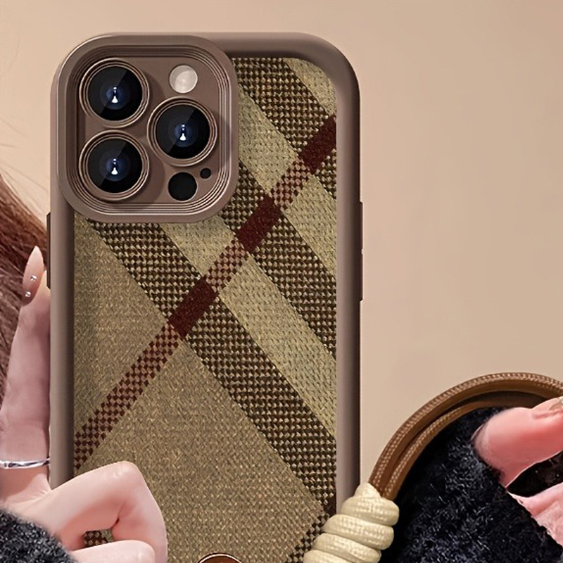 Kahverengi Çizgili Kordon Askı - Samsung Galaxy S24 incelemesi ve fiyatı
